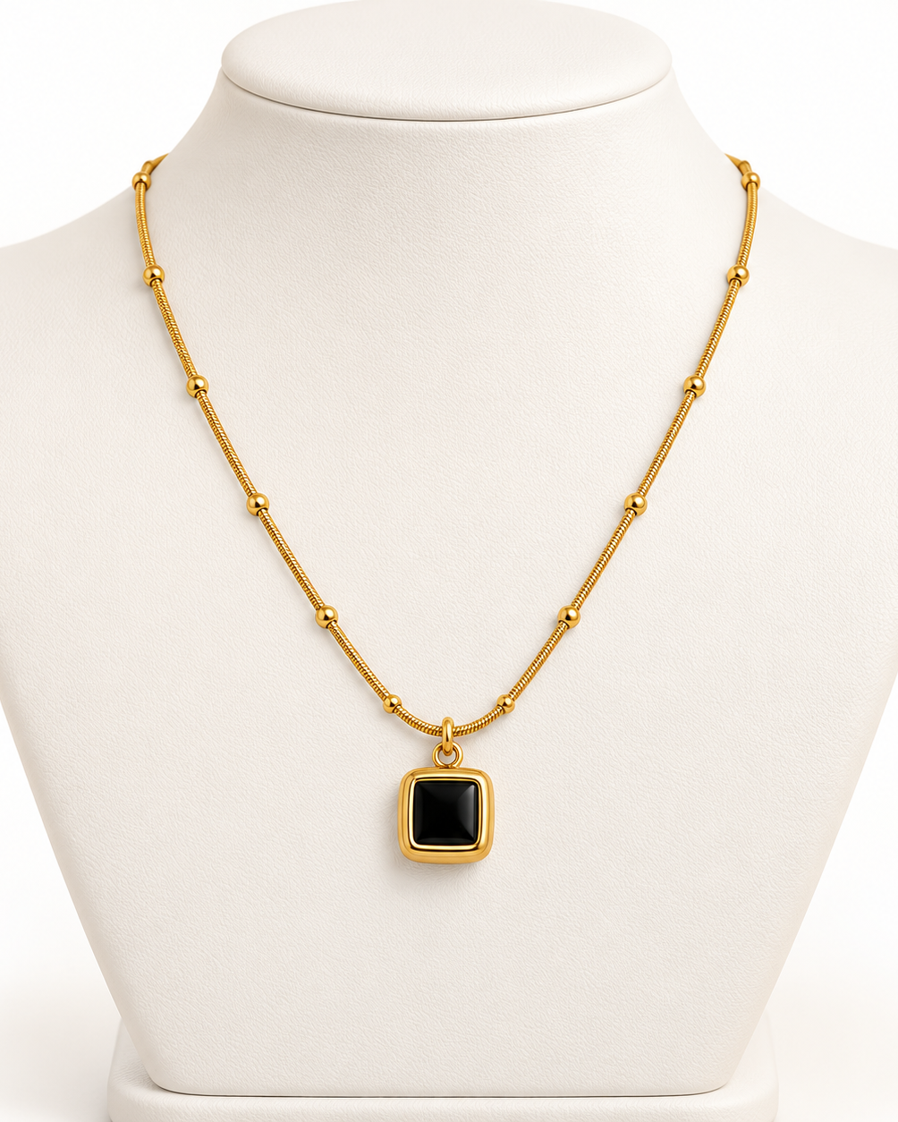 COLLAR NOCHE DORADA
